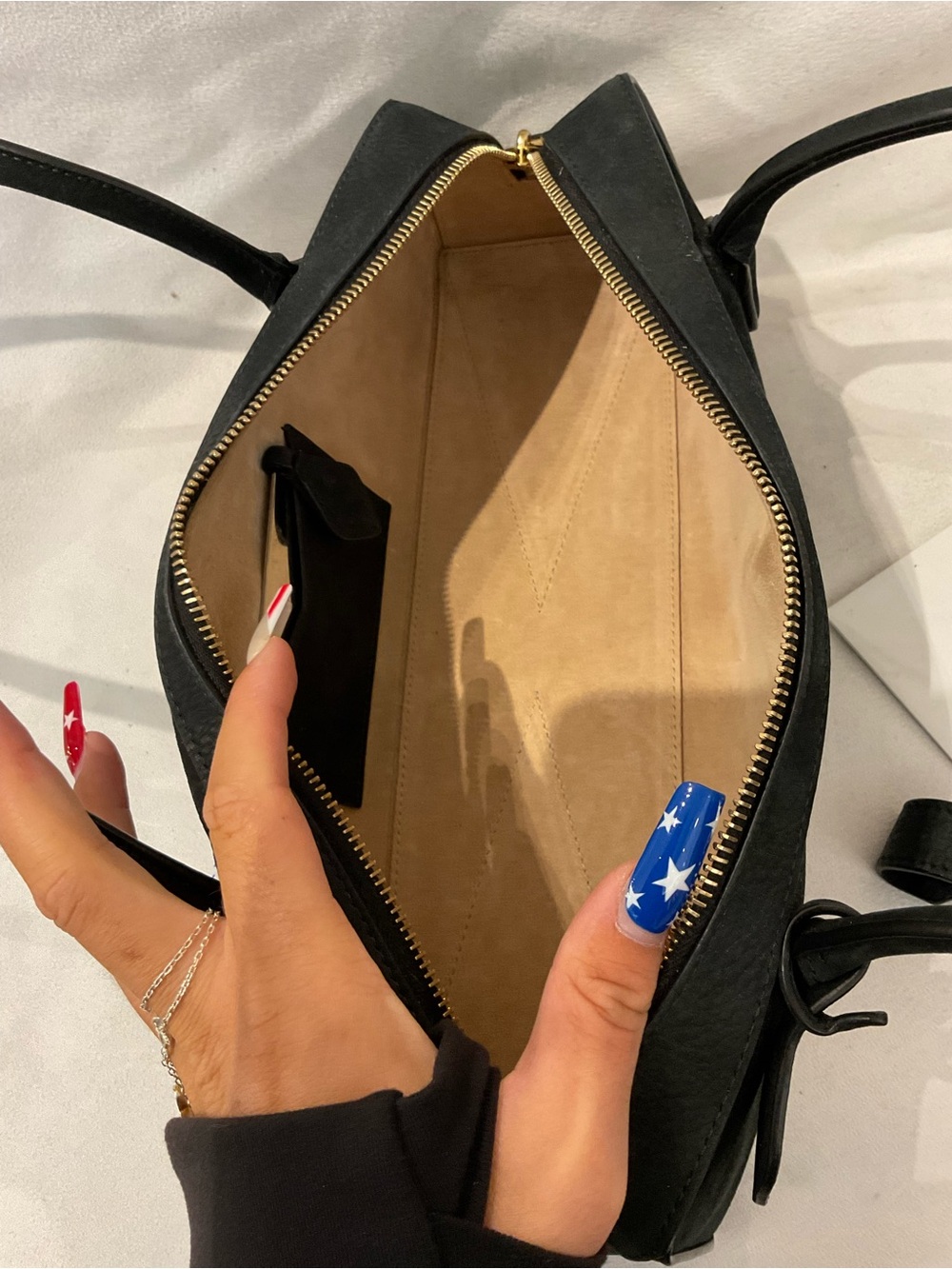 Alaia Bag - Picture 8 of 10